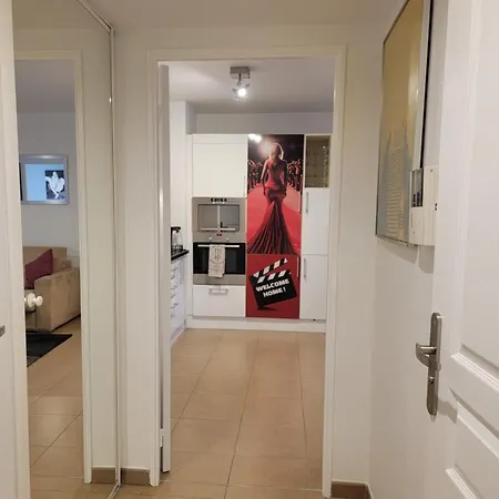 Bristol Park - Parking - 5mn Walk From Palais Des Festivals Cannes